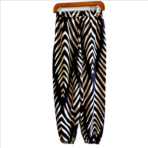 NWOT Chevron Stripe Vacation Joggers Pants